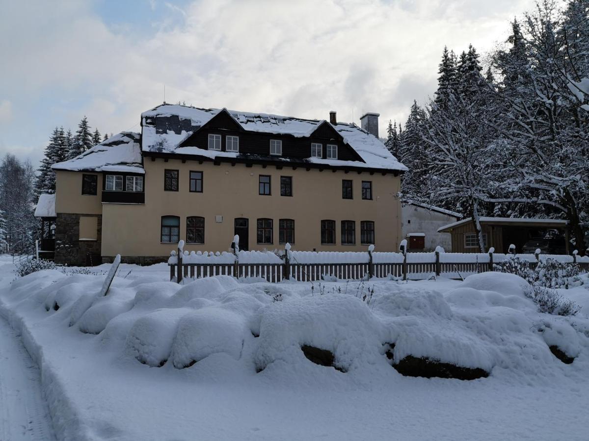 Penzion Bila Voda Гаррахов Экстерьер фото